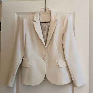 Elegant soft white Women's Blazer